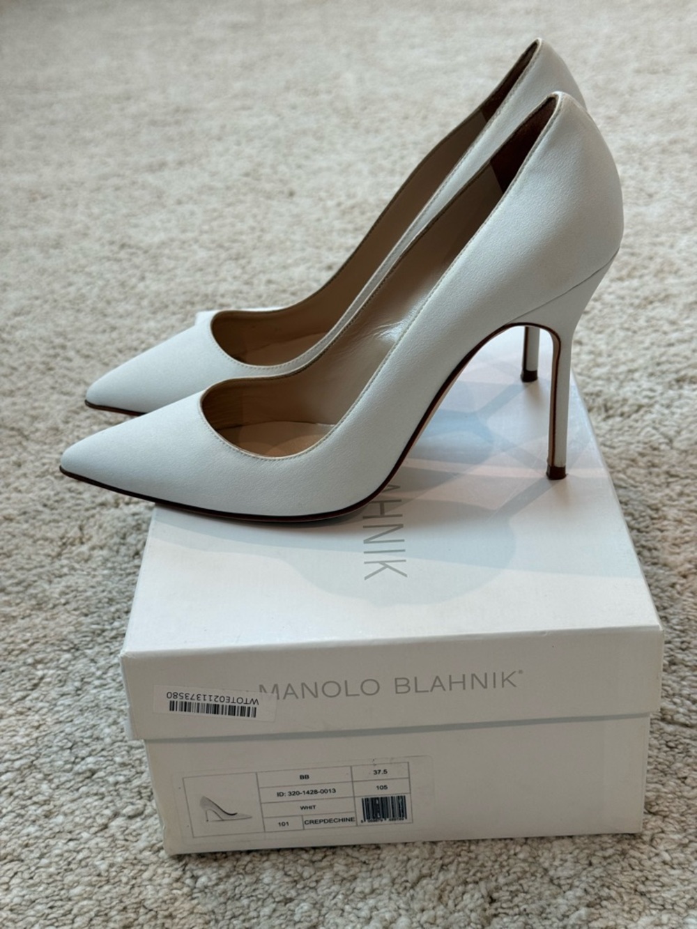 Manolo Blahnik Crepdechine Pumps